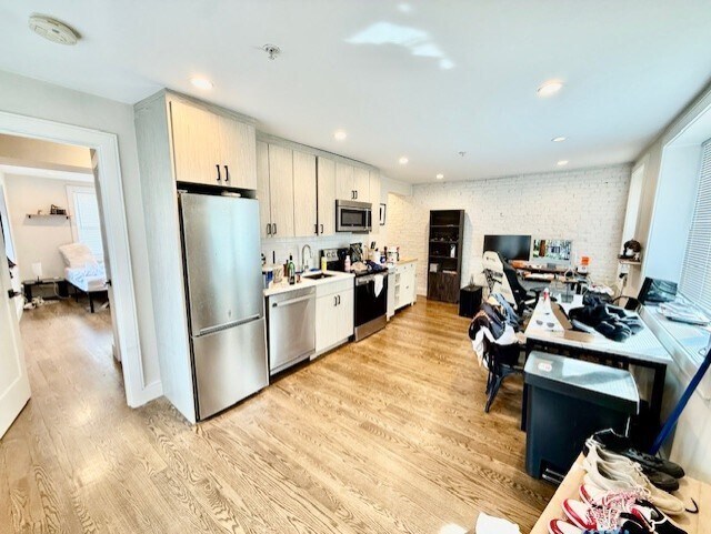 Photo - 366 Hanover St Apartment Unit 2