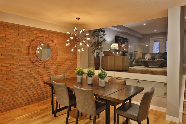 Photo - 10154-10103 103 St NW Unit SI FL2-ID1438817P