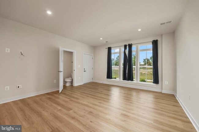 Photo - 1733 Dunnington Pl