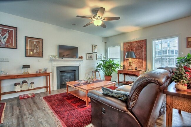 Photo - 3 bedroom townhome