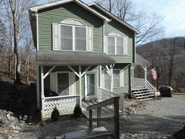 Building Photo - 186 Grandfather Farms Rd Unit 1