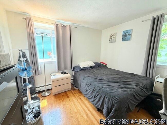 Photo - 135 Inman St Unit 8