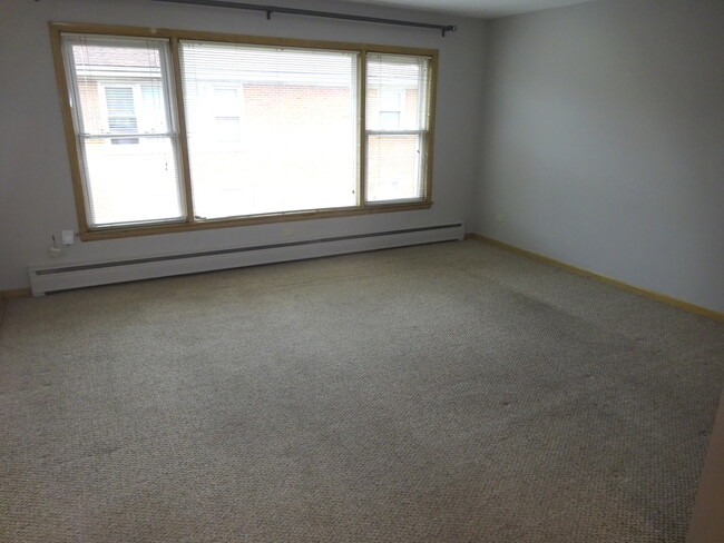 Photo - 6636 N Harlem Ave Unit 2W