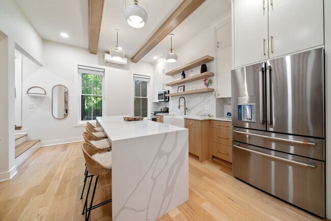 Building Photo - 54 E Springfield St Unit 1 Rental