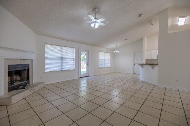 Photo - Beautiful Open Floor Plan