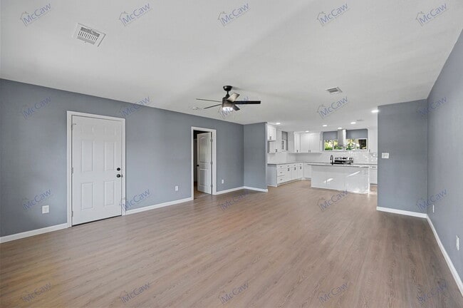 Photo - 2517 Tisinger Ave
