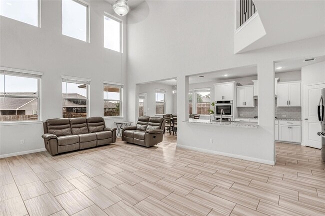 Photo - 109 Evening Star Ln