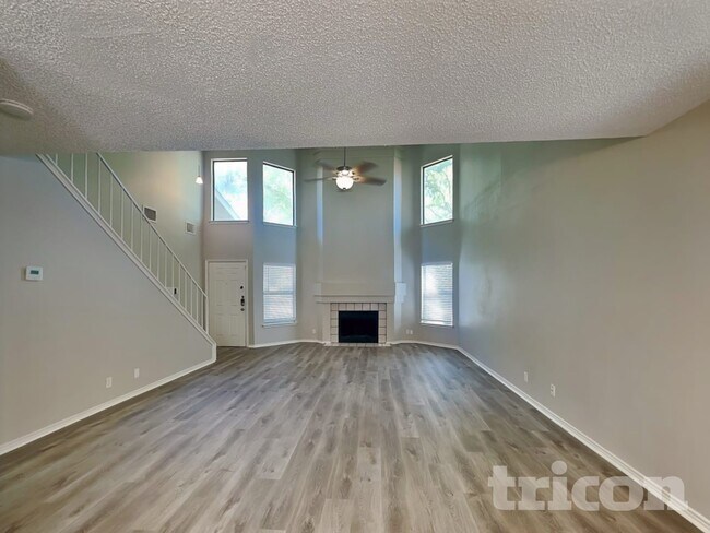 Photo - 7715 Skyline Ridge Dr