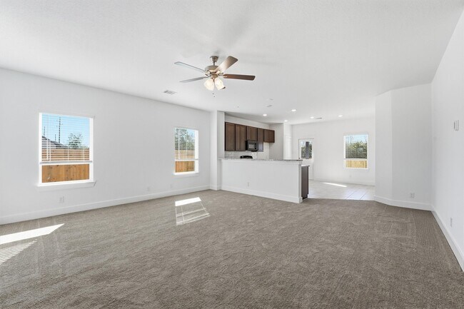 Photo - 4506 Blue Mountain Laurel St