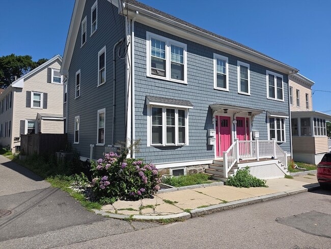 Building Photo - 68 Nahant Ave Unit 1