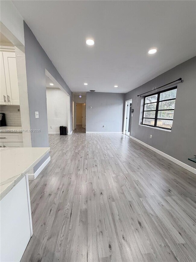 Photo - 14930 NW 16th Dr