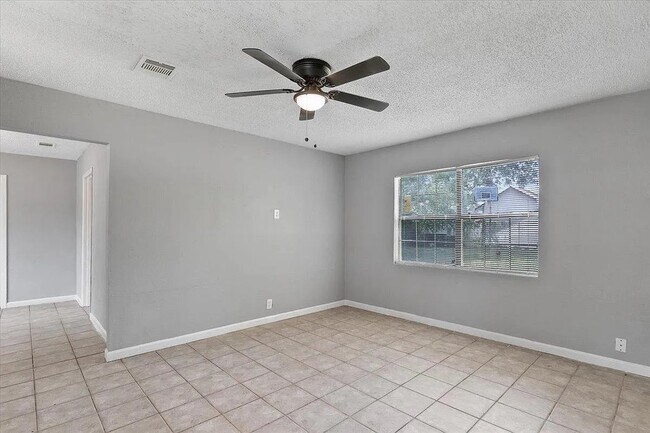 Photo - 9033 Oak Knoll Ln Casa