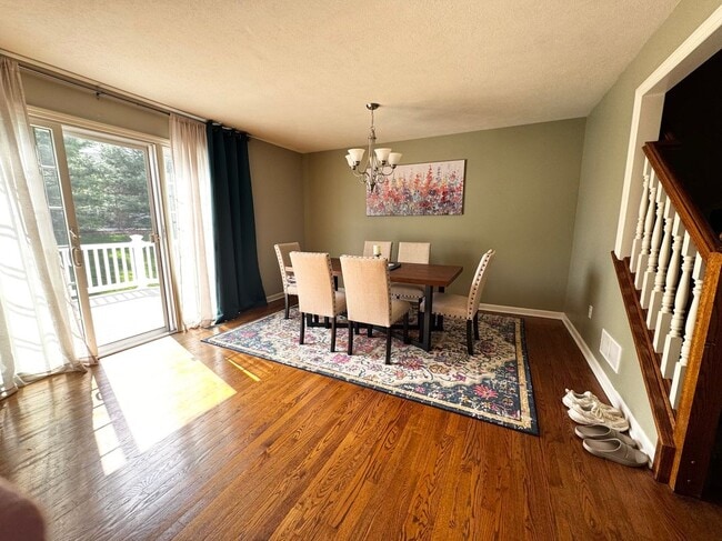 Photo - 305 Marshall Heights Dr