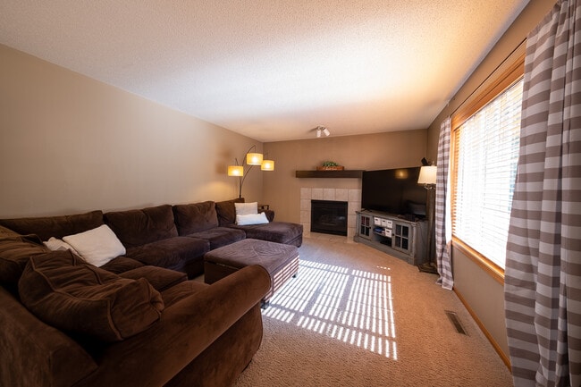 Photo - 17473 Hayes Ave