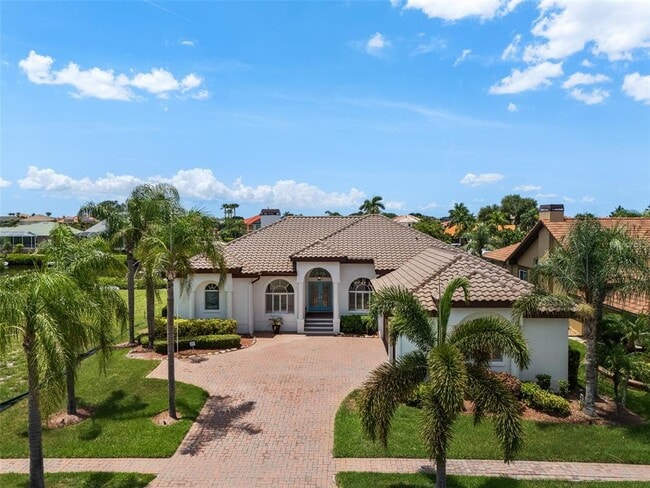 Photo - 949 Allegro Ln