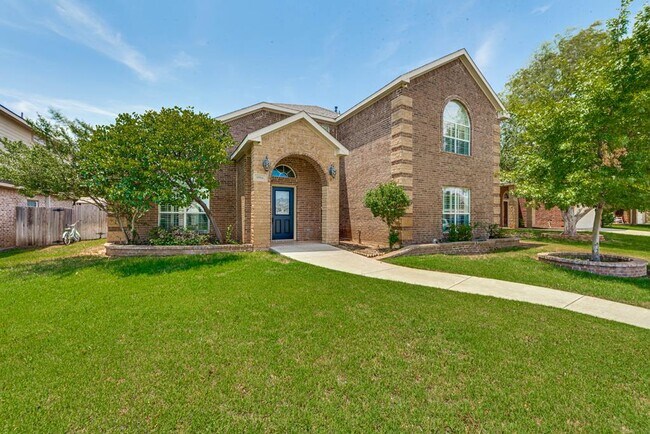 Photo - 6914 Stonegate Dr House