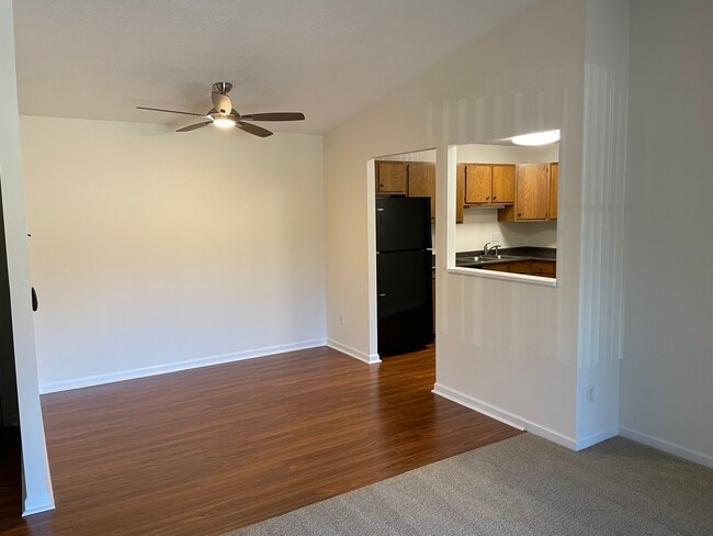 Photo - 7235 Creekview Dr Unidad 12