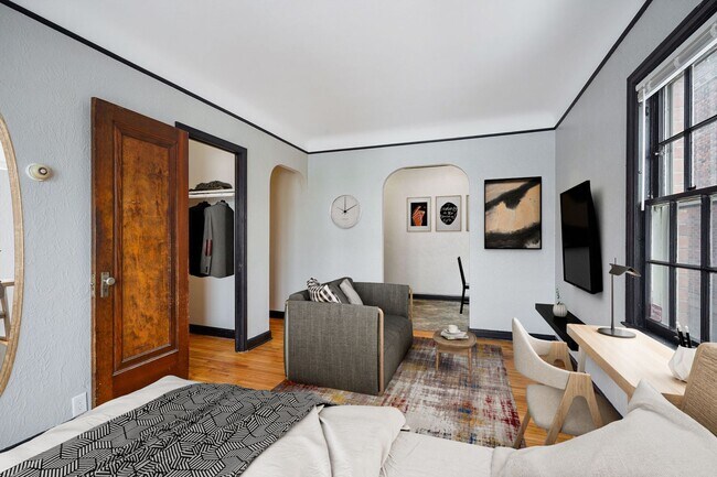 Photo - 3322 Blaisdell Ave South