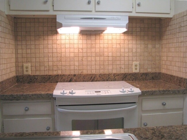 Photo - 8277 Kingsbrook Rd Unidad 153