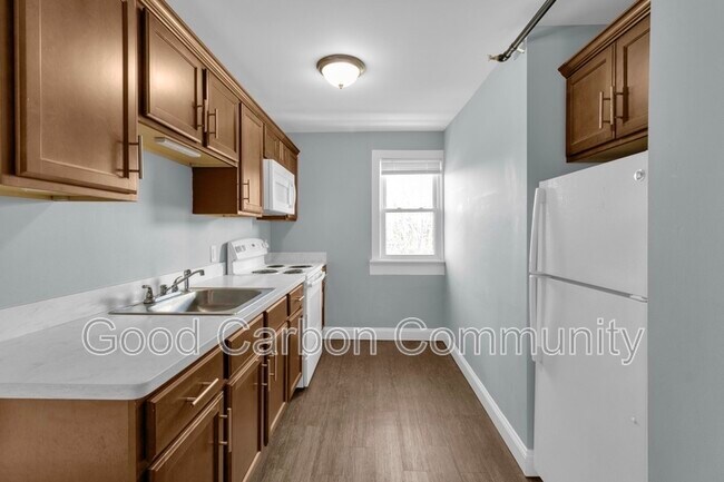 Photo - 618 Elmwood Ave Unit 9