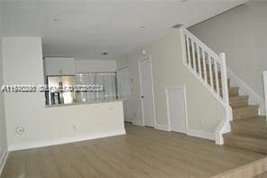 Photo - 2864 Edgehill Ln