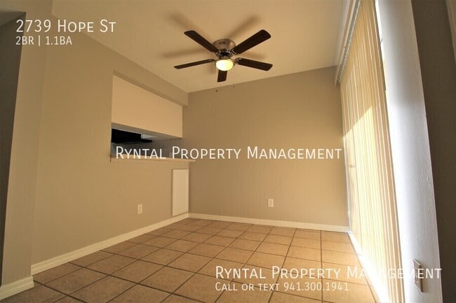 Photo - 2739 Hope St