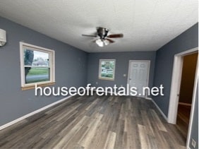 Photo - 1500 N 13th St