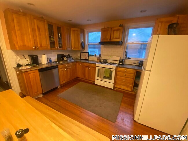 Photo - 10 Sachem St Unit 3