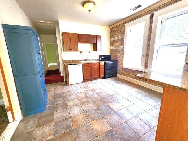 Photo - 2772 N Bremen St Unit 2774 N Bremen Street