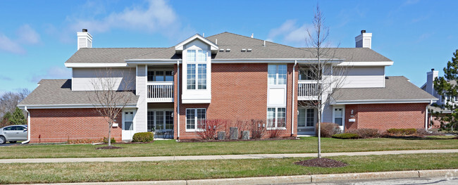 Overlook Lakes Apartments - Overlook Lakes Apartments