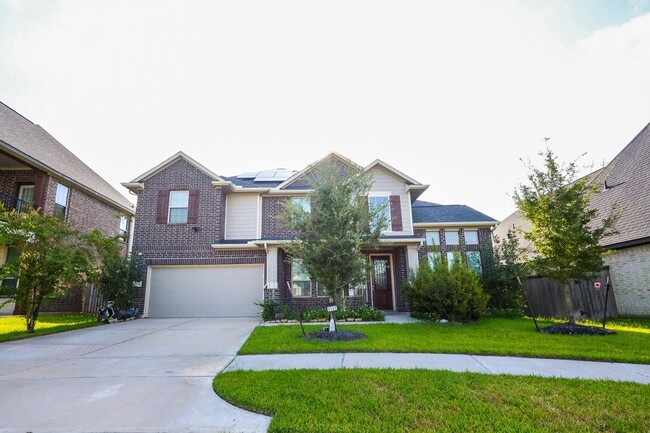 Building Photo - 2107 Brooke Avery Dr