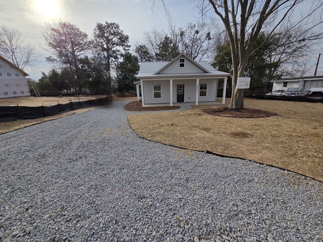 Building Photo - 3530 Highview Ct