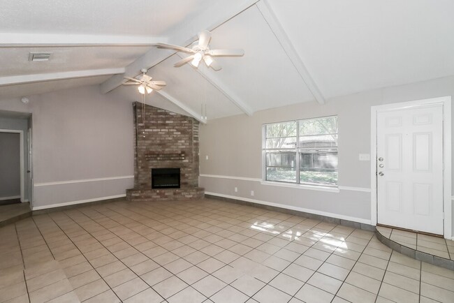 Building Photo - 23127 Briarcreek Blvd Rental