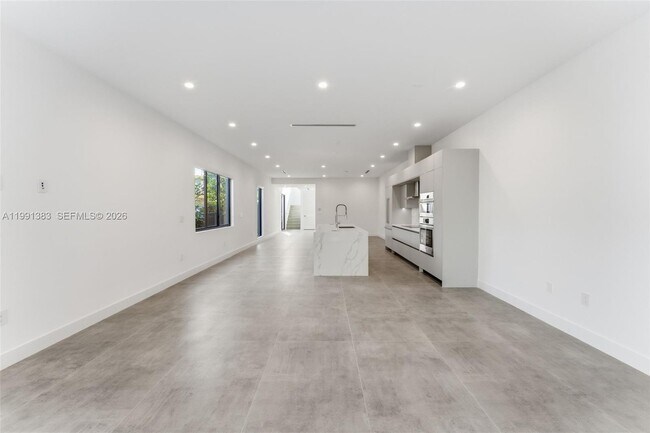 Photo - 2840 SW 32nd Ct