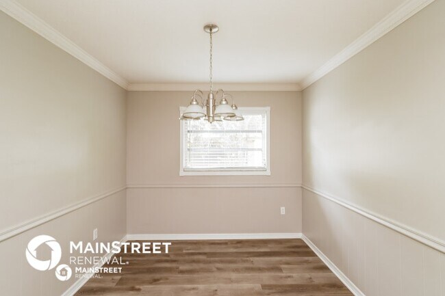 Photo - 1247 Kingston Ave