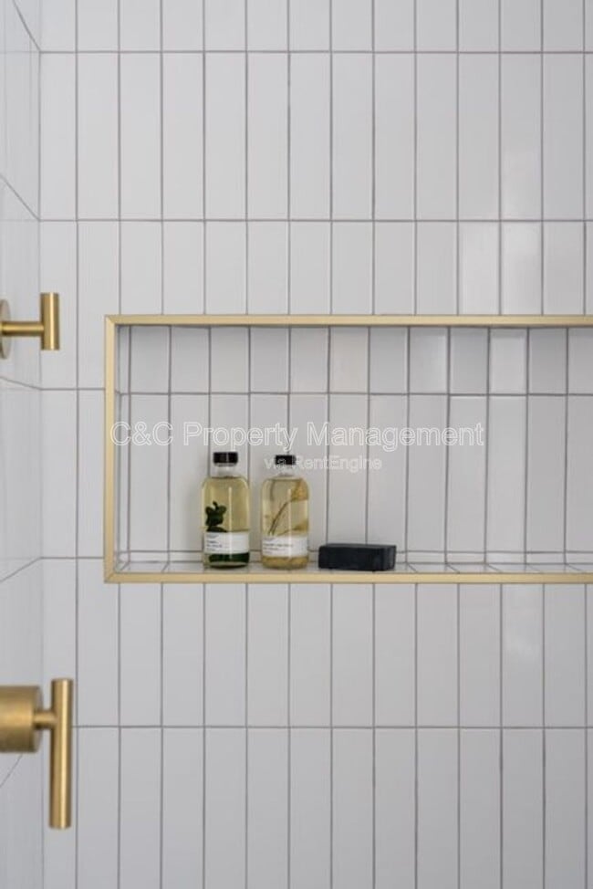 Photo - 5234 Chariton Ave