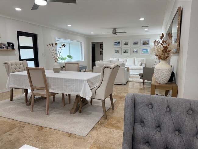 Photo - 1960 NE 30th St