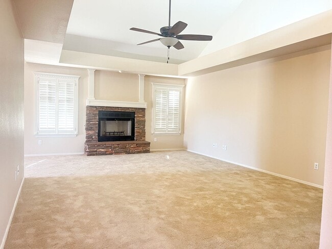 Photo - Adorable 3 bedroom 2 bath in Northeast El ...