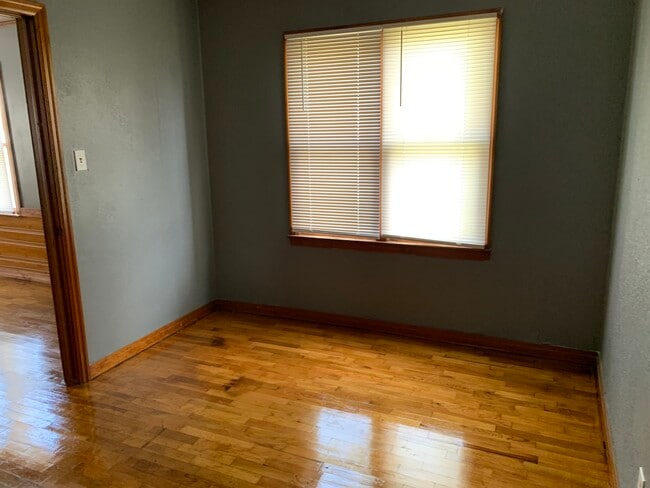 Photo - 117 S Buffalo St