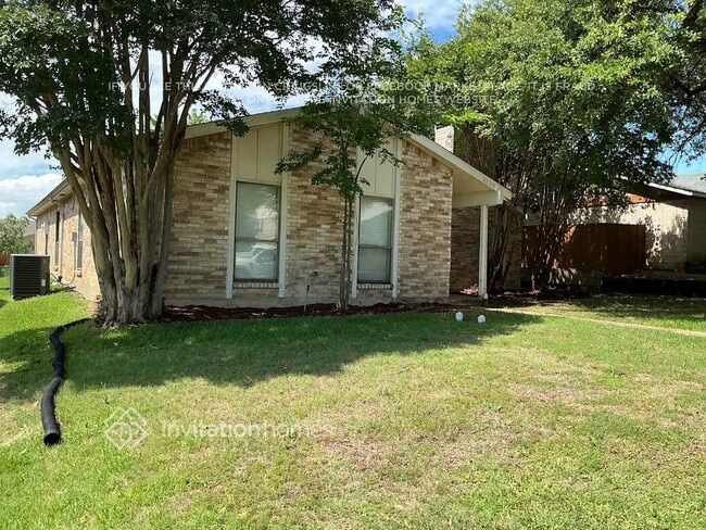 Building Photo - 2609 Renwick Dr