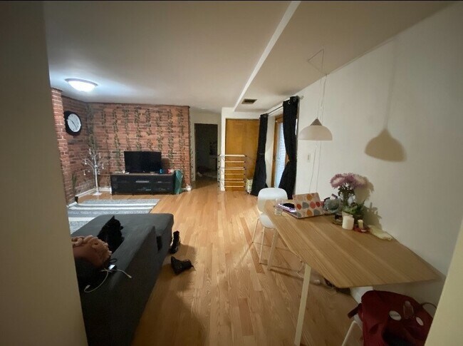 Photo - 103 Gainsborough St Unit 007