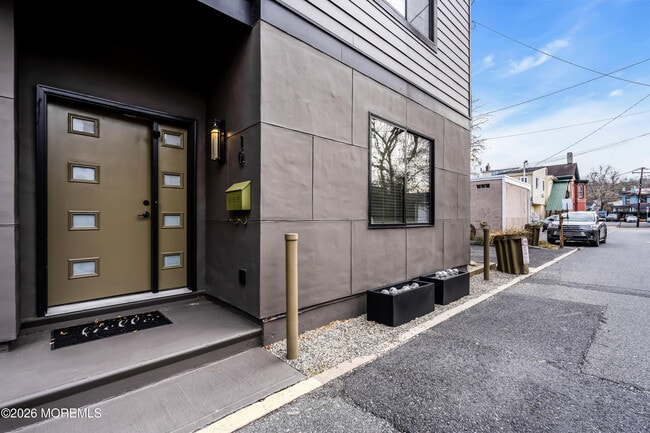 Photo - 10 McCready's Alley