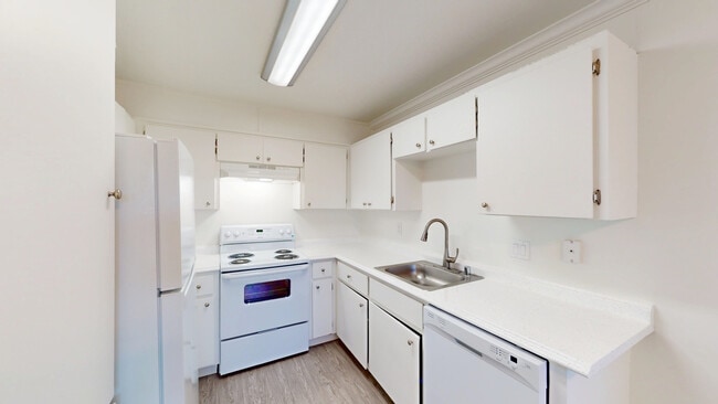 Building Photo - 390 Alameda del Prado