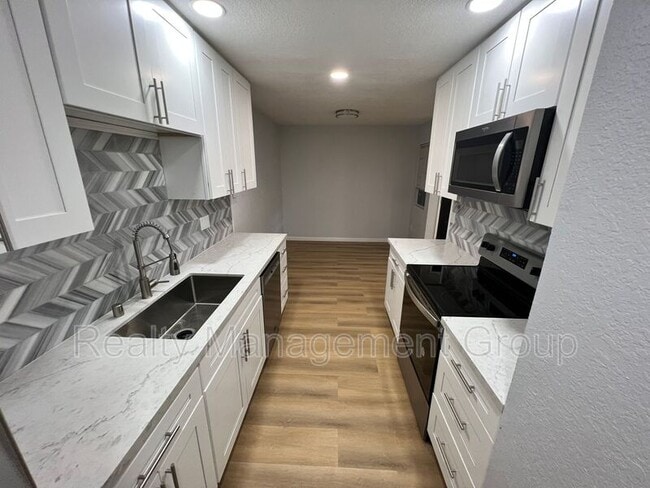 Photo - 1013 S Sunshine Ave Unit I