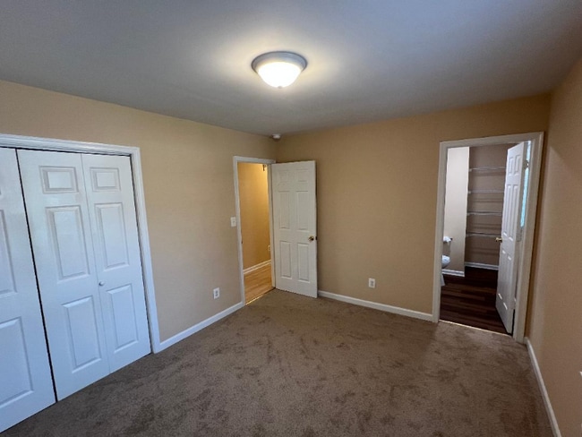 Photo - 4525 Greenfield Dr