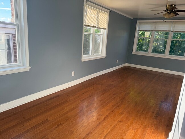 Photo - 101 Galveston Pl SW Unit 4