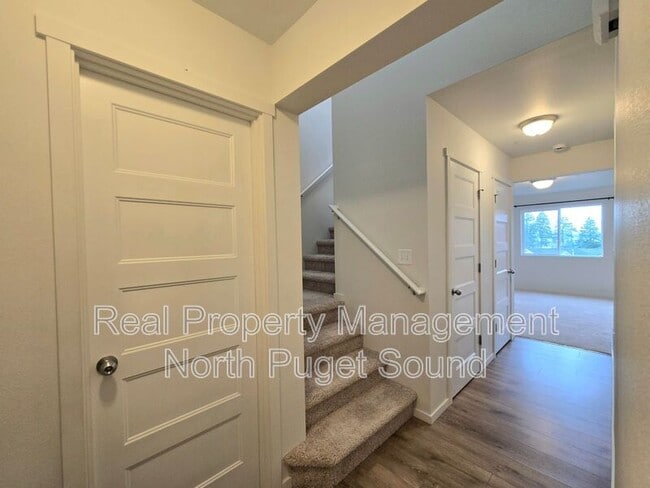 Photo - 4306 68th Dr NE