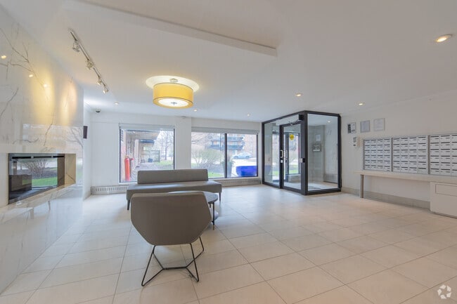 Photo - 7411 & 7433 Yonge St. and 20 & 30 Clarke Ave