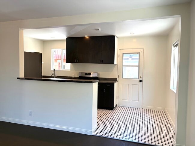 Photo - 2304 Voorhees Ave Unit A