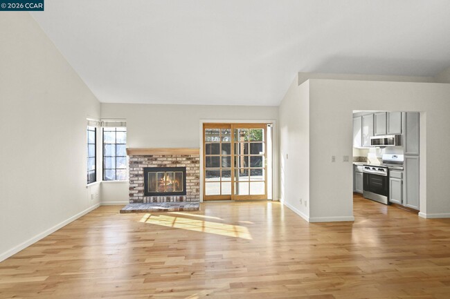 Photo - 52 Garden View Ln